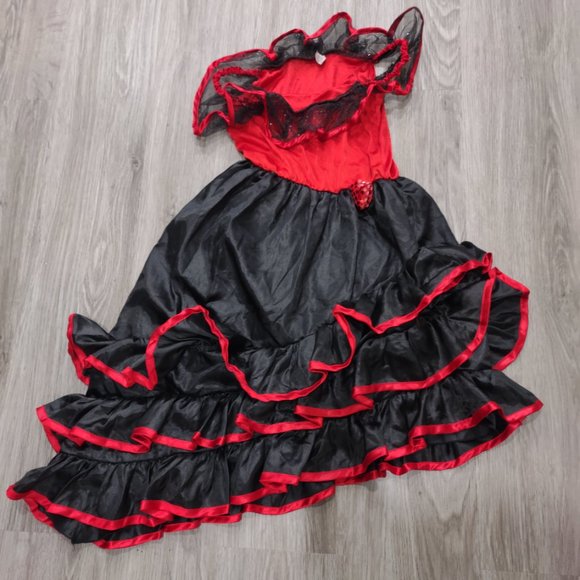 Halloween costumes - Picture 2 of 4